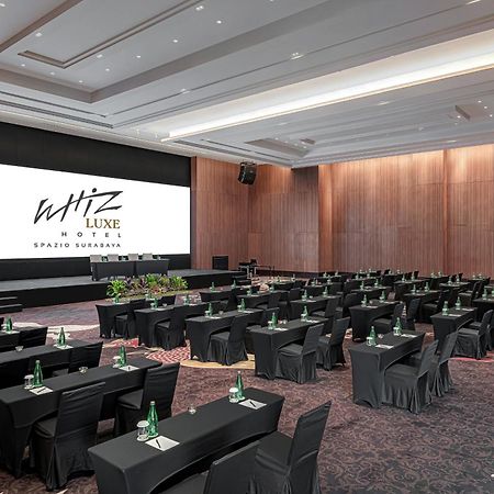 Whiz Luxe Hotel Spazio Surabaya Dış mekan fotoğraf